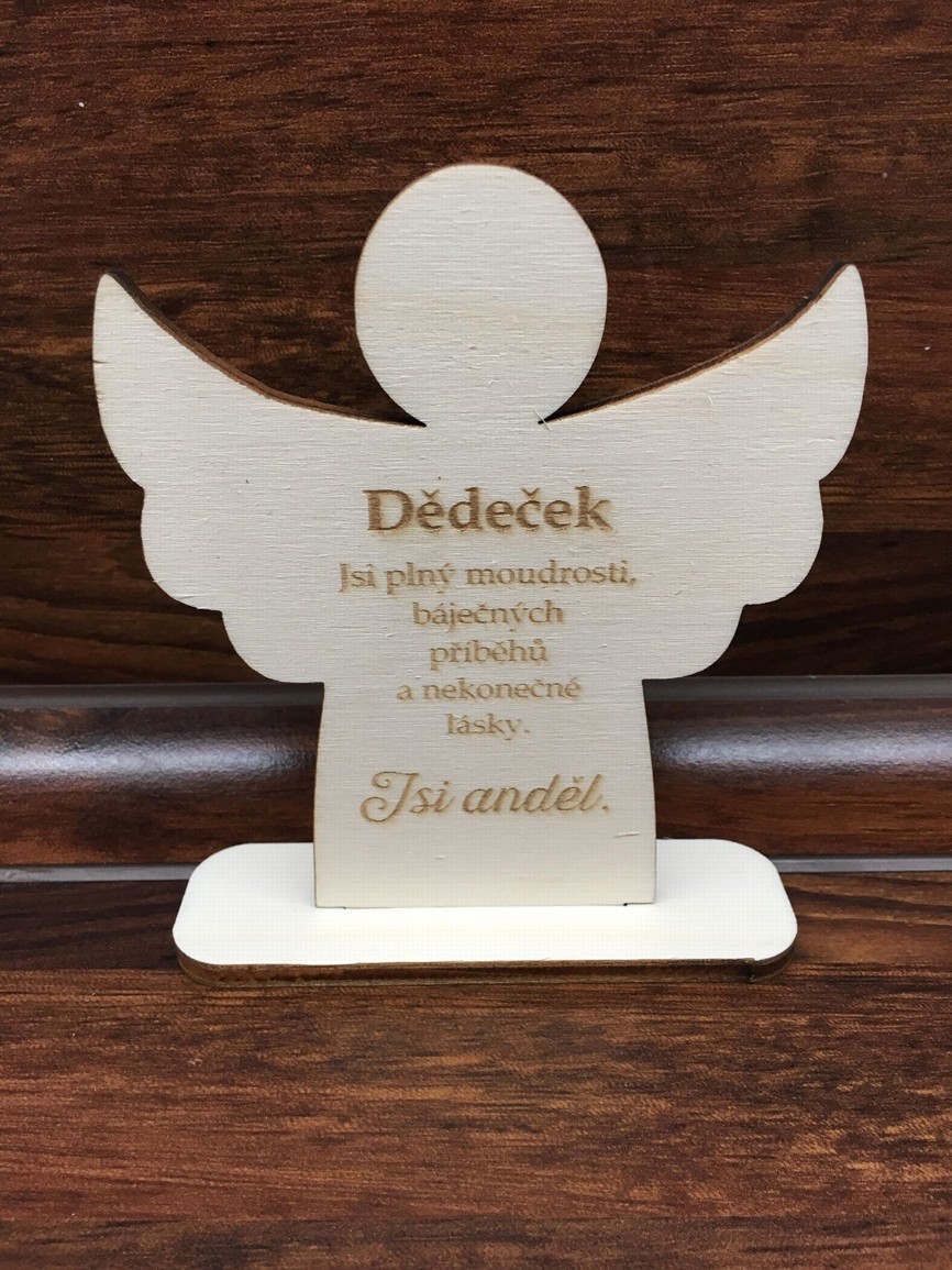 Dřevěný andělíček 12 x 10 cm - Dědeček