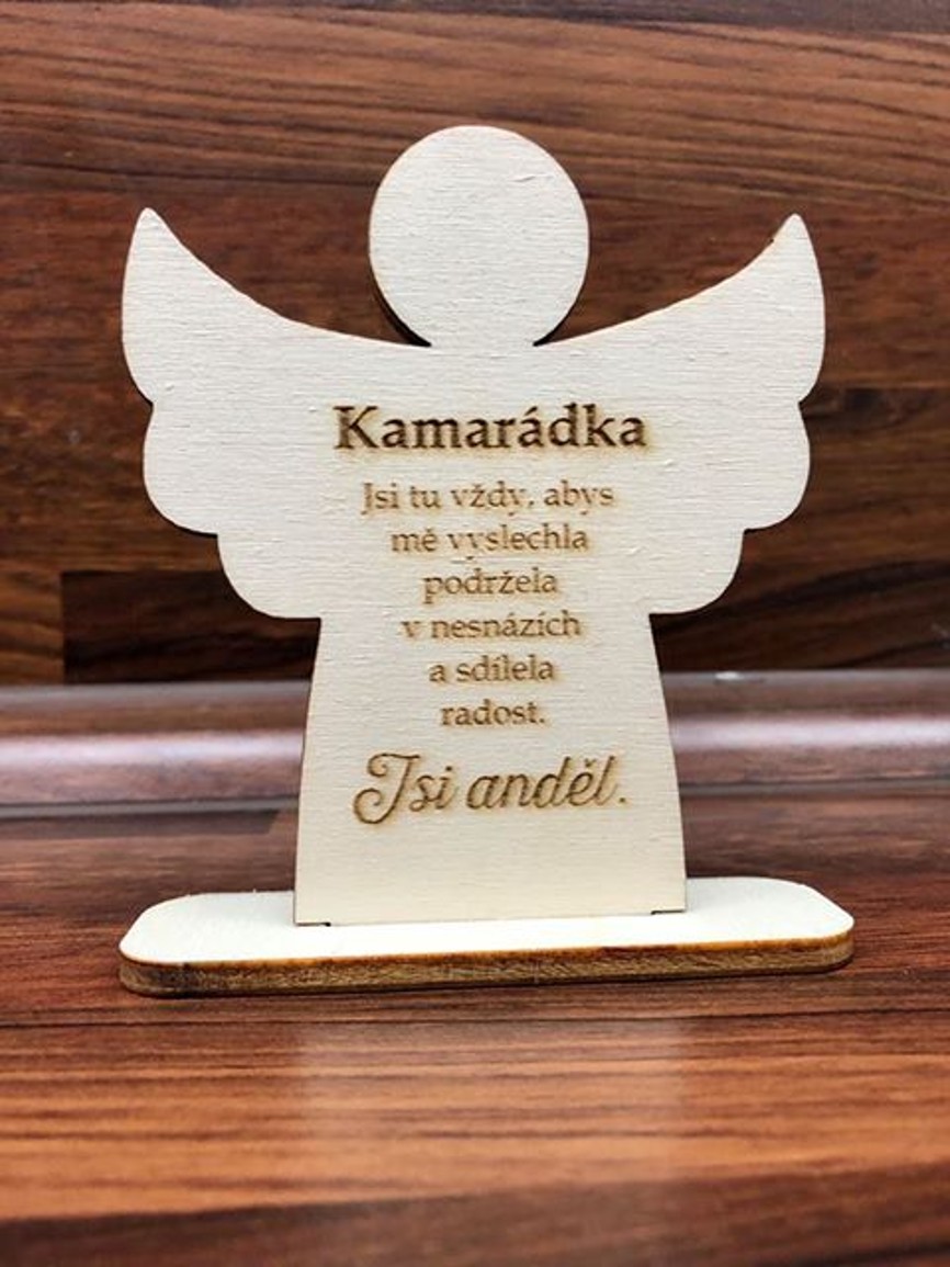 Dřevěný andělíček 12 x 10 cm - Kamarádka