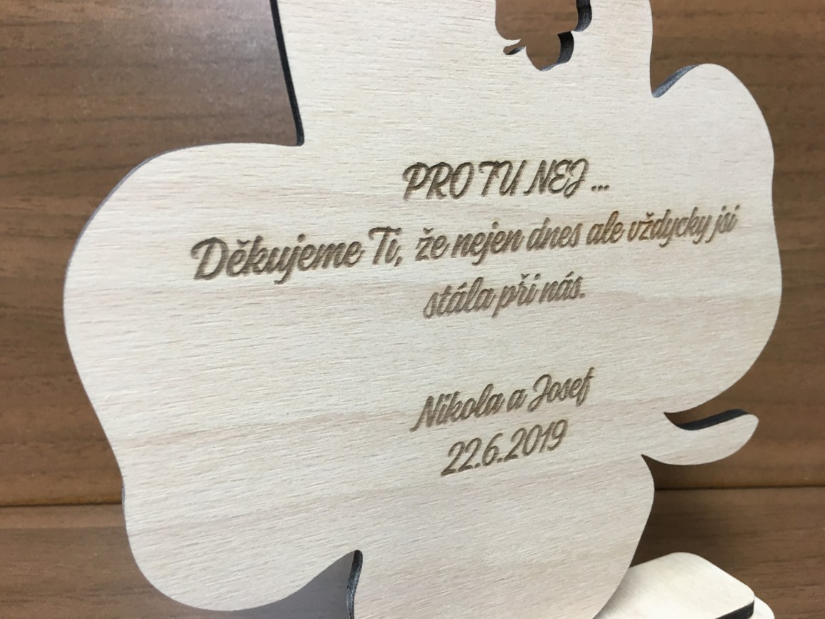 Poděkování rodičům na podstavci - čtyřlístek